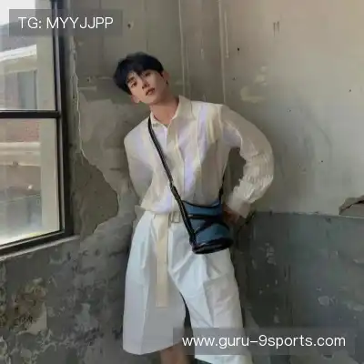 姬展立